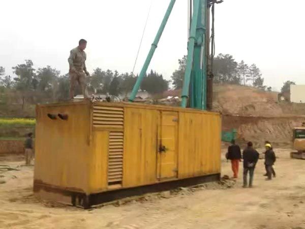 同仁如何判断水冷式机油散热器密封件是否需要更换?